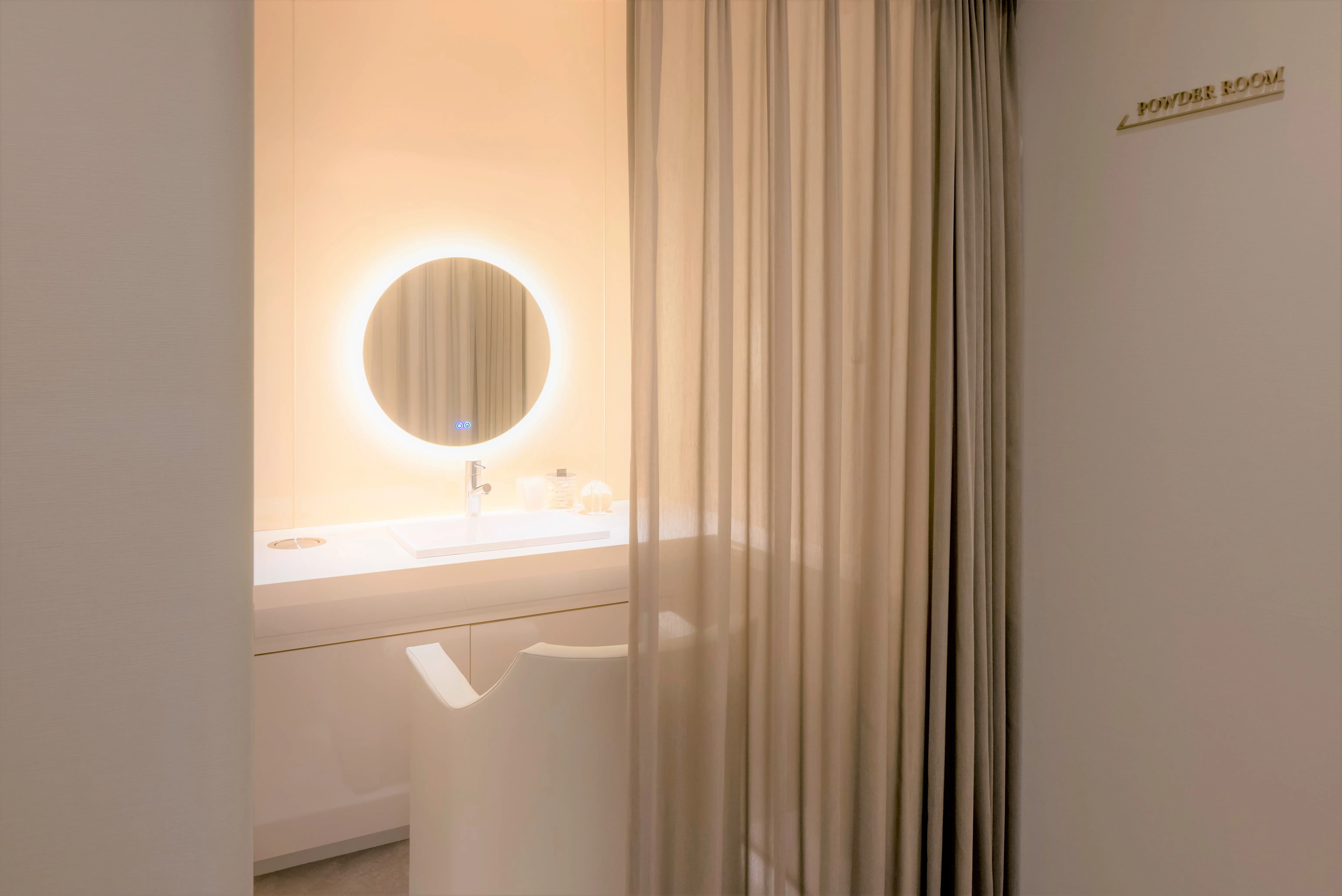 スワンクリニック銀座_パウダールームの様子