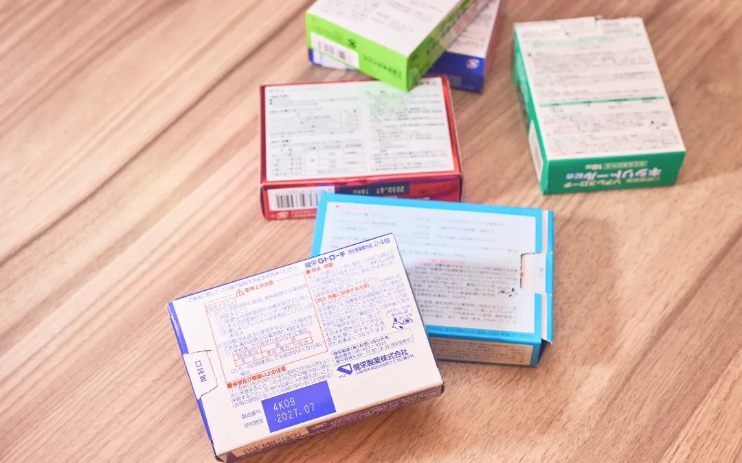 各トローチのパッケージ記載の成分・分類を確認