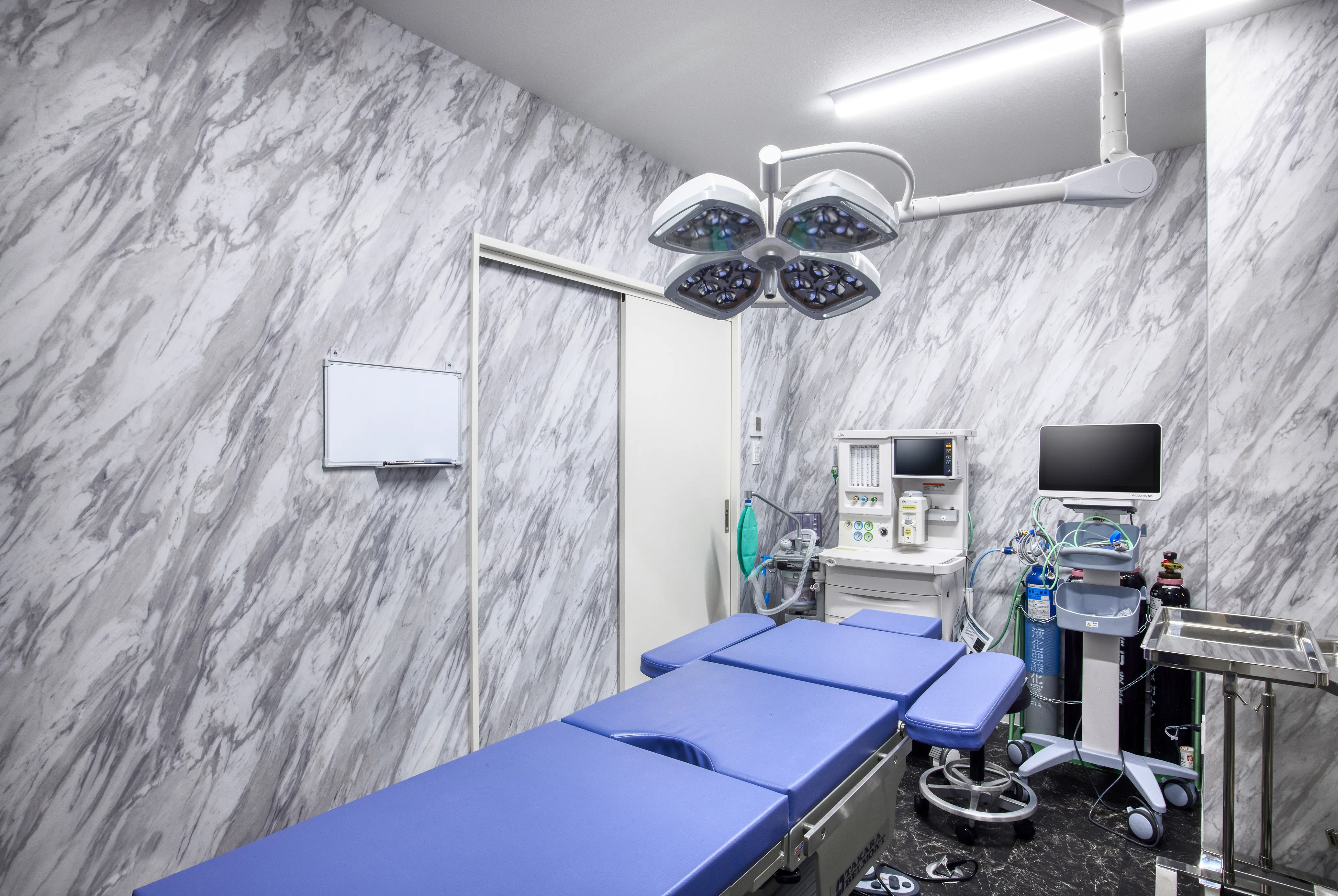 豊洲内科・糖尿病/形成・美容外科クリニック_施術室の様子