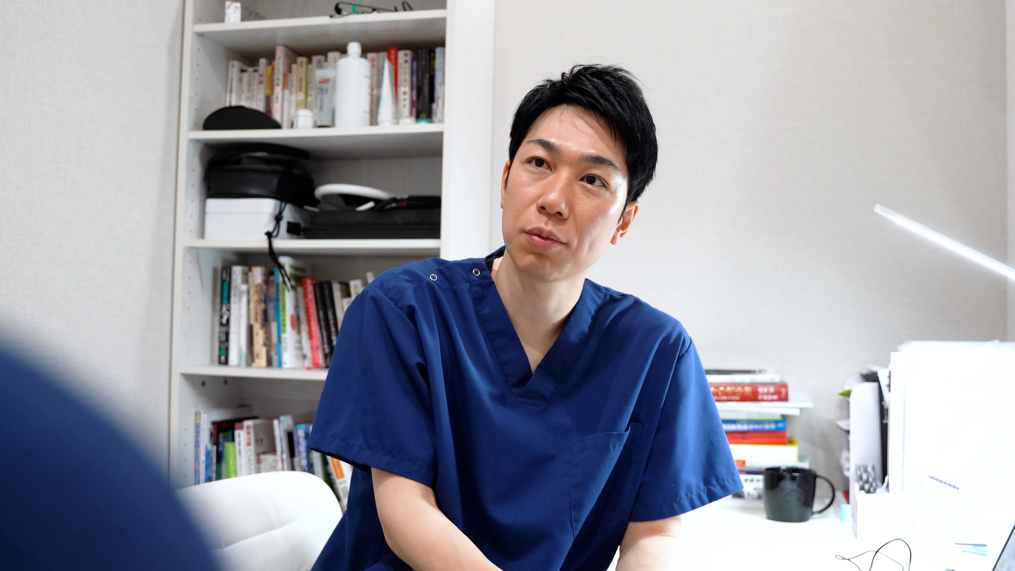 東京植毛美容外科_インタビューの様子